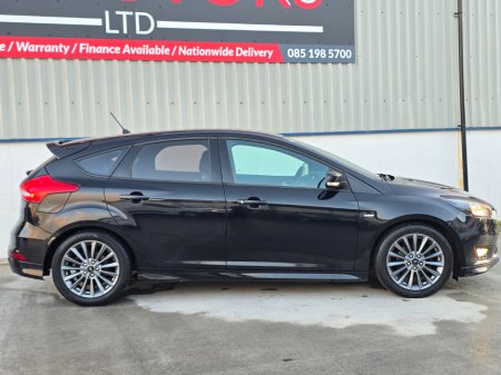 2017 Ford Focus 1.5 TDCi 120PS ST-Line €10,950
