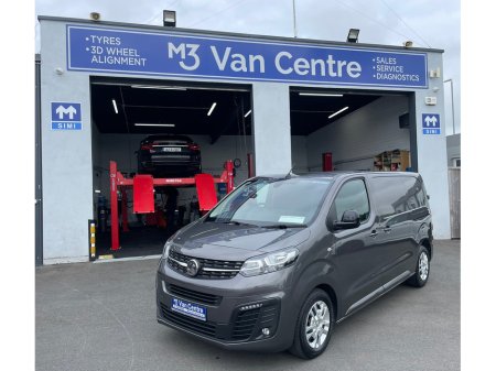 2023 Renault Master FWD LM35 BLUE DCI 135 B BUSINESS