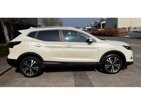 2021 Nissan Qashqai SV PREMIUM Commercial €15,040