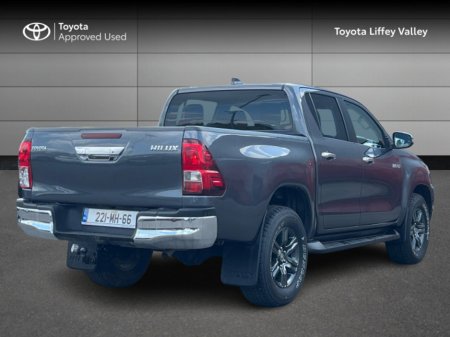 2022 Toyota Hilux HILUX 2.8 SR5 D/CAB AUTO €35,950 thumbnail