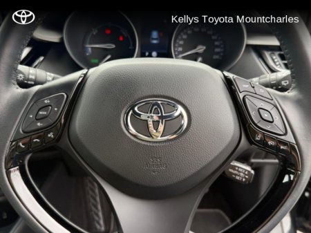 2023 Toyota C-HR C-HR HYBRID LUNA €29,500 thumbnail