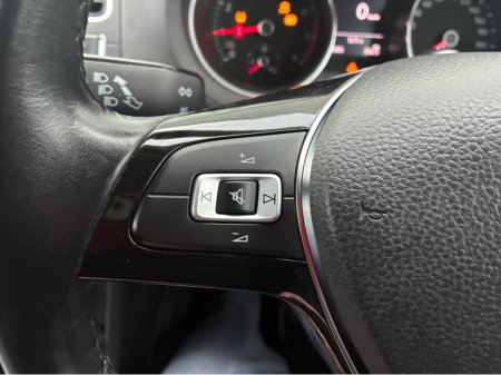 2017 Volkswagen Polo 1.2i TSI Petrol Automatic Comfortline €14,500 thumbnail