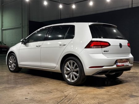 2019 Volkswagen Golf TSI COMFORT LINE - FACTORY ALLOYS - REVERSE CAMERA - DIGITAL DASH - CRUISE CONTROL - MULTI FUNCTION STEERING WHEEL €18,950 thumbnail