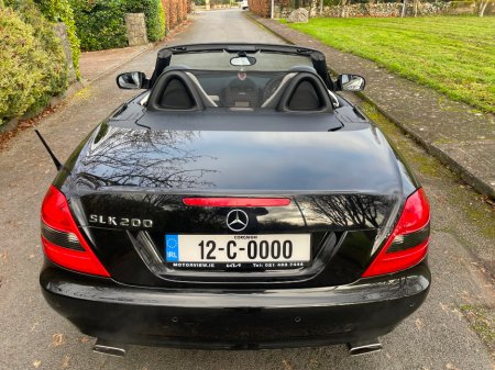 2009 Mercedes-Benz SLK Class SLK 200 Kompressor *CONVERTABLE* This Car Is Like New Showroom Condition* Electric Mirrors, Sport-Tuned Suspension, Sports Seats, Climate Control, Cru €17,900