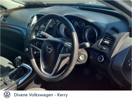 2011 Opel Insignia 2.0CDTI (130PS) SE €3,500