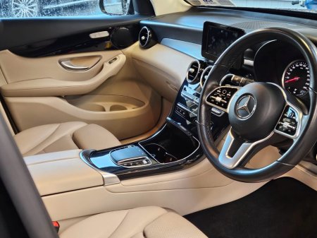 2021 Mercedes-Benz GLC Class GLC200d €38,950 thumbnail
