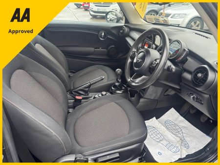 2018 MINI Cooper 1.5 3DR COOPER LOADED WITH SPEC €12,950 thumbnail