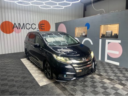 2017 Honda Odyssey 2017 HONDA ODYSSEY 7 SEATER ABSOLUTE 2.0L HYBRID / 98K KMS / ADAPTIVE CRUISE CONTROL, ELECTRIC DOORS, REVERSE CAMERA & MORE €21,950