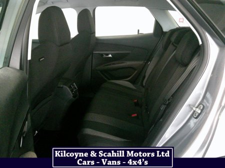 2019 Peugeot 3008 ACTIVE BLUEHDI S/S A €21,950 thumbnail