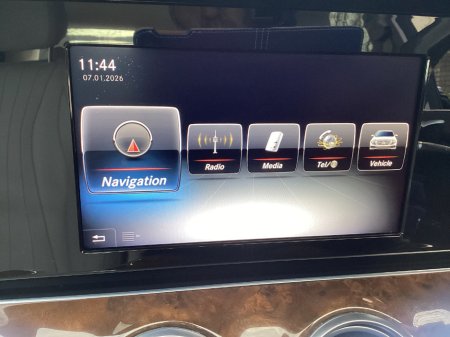 2017 Mercedes-Benz E Class E 220 d 220D Exclusive 4DR Auto €23,750 thumbnail