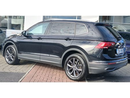 2022 Volkswagen Tiguan Allspace Life 2.0 TDI 150HP *AUTOMATIC, 7 SEATER, REAR VIEW CAMERA* €39,995