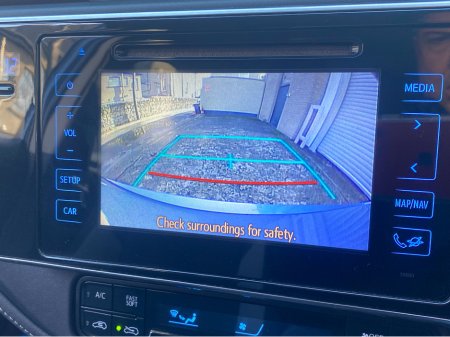 2016 Toyota Auris HYBRID @ Waltons Garage Ranelagh €13,950 thumbnail