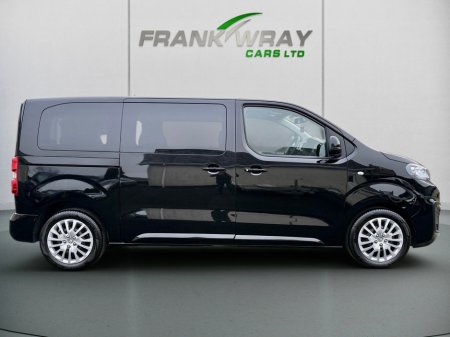 2019 Peugeot Traveller ACTIVE BLUE 1.5 HDI S/S**8 SEATER**NO VAT**ONE UK OWNER**FSH**MINT** €29,450