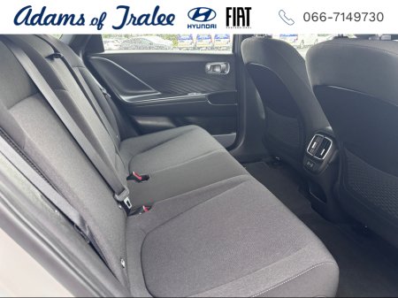 2025 Hyundai Ioniq 6 SIGNATURE 77KWH 4DR AUTO €40,950 thumbnail