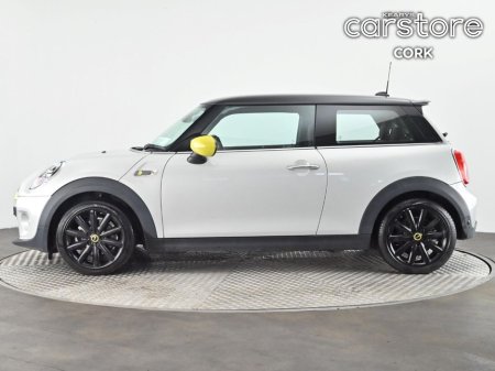 2020 MINI Hatch Cooper Classic Auto €16,880 thumbnail