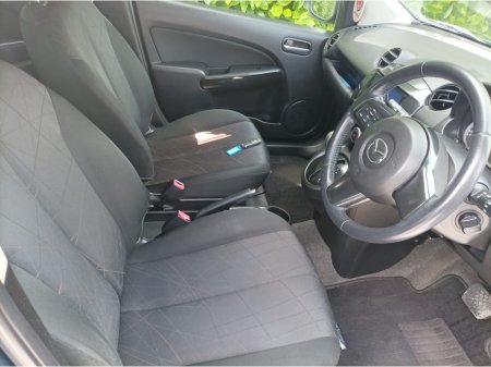 2014 Mazda Mazda2 1.3 AUTOMATIC 4 CYLINDER ENGINE SKY ACTIVE HI SPEC CLIMATE CONTROL AIRCON REVERSE CAMERA TOUCH SCREEN RADIO PRIVACY GLASS WIND DEFLECTORS ALLOY WHEELS iSTOP SYSTEM 4 NEW TYRES NEW NCT & 6 MONTHS TAX €9,895