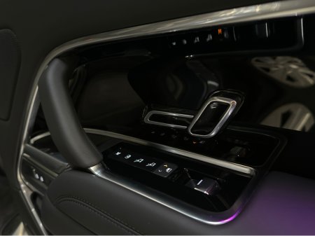 2025 Land Rover Range Rover P460 E-HYBRID HIGH SPEC NEW €149,950 thumbnail