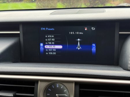 2016 Lexus IS 300 h 300h Executive thumbnail