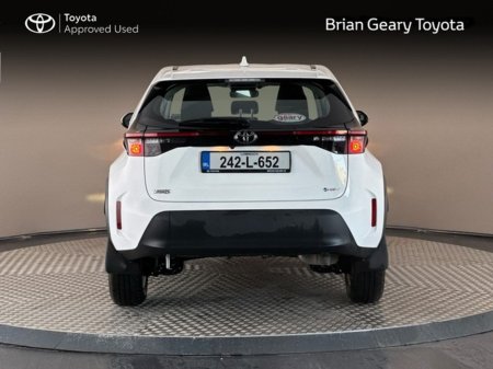 2024 Toyota Yaris Cross HYBRID LUNA €28,950