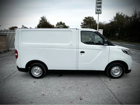 2025 Maxus eDeliver 3 PV SWB E DELIVER 100 % EV PRE REG 251 DELIVERY MILES €17,950