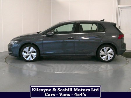 2022 Volkswagen Golf STYLE TDI €27,950