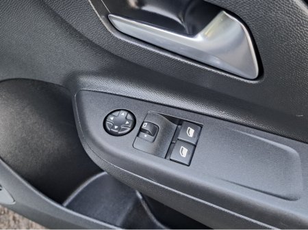 2021 Opel Corsa SC 1.2 75BHP **LED HEADLIGHTS** €13,950 thumbnail