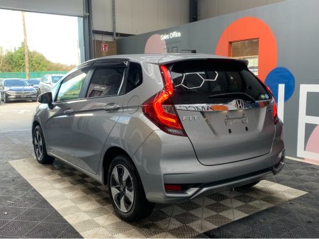 2019 Honda Fit 1.5 HYBRID AUTOMATIC / 69k KMs / Adaptive Cruise Control €14,950