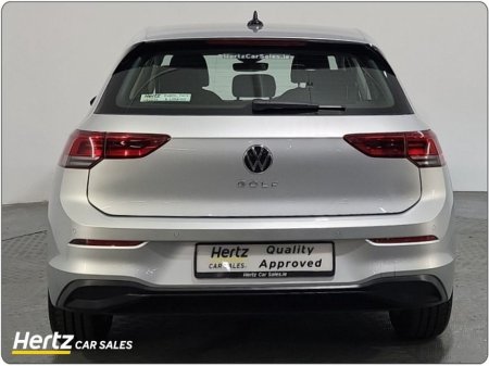 2023 Volkswagen Golf LIFE 2.0 TDI 115HP Diesel Manual €26,995 thumbnail