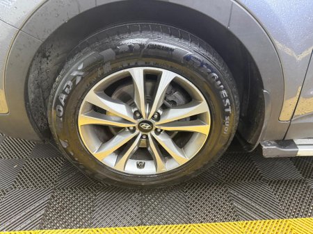 2016 Hyundai Santa Fe 2.2 CRDi 4WD Premium Auto €17,950