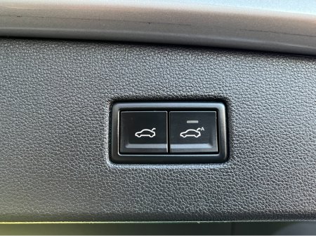 2019 Volkswagen Tiguan HIGHLINE 4MOTION AUTOMATIC 2.0 DIESEL //HIGH SPEC//360 PARKING CAMERAS//FRONT AND REAR HEATED SEATS//POWER TAILGATE//HEAD UP DISPLAY// thumbnail