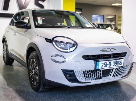 2025 Fiat 600 1.2 HYBRID EDCT 100HP €26,950