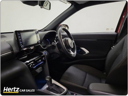 2023 Toyota Yaris Cross DESIGN HEV 1.5 Petrol Automatic €25,895 thumbnail