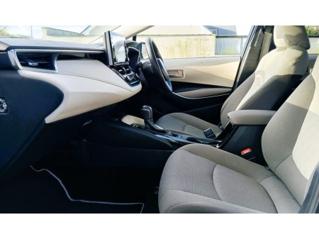 2022 Toyota Corolla HYBRID LUNA SPORT 4DR €26,000 thumbnail