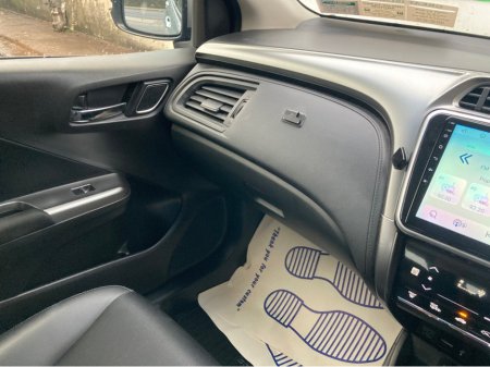 2015 Honda Grace 1.5i Petrol Hybrid Automatic EX Model €13,250 thumbnail