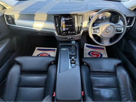 2020 Volvo S90 2020 VOLVO MOMENTUM PLUS  2.0 D4 €31,500 thumbnail