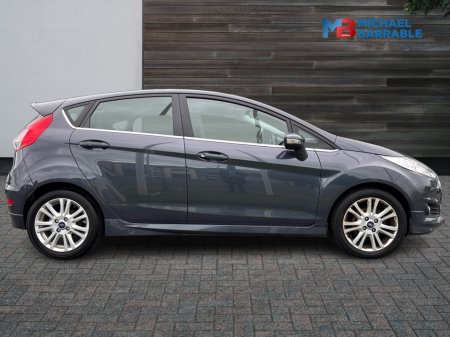 2015 Ford Fiesta 1.25 ZETEC 82PS 5DR ARGENTO €9,950