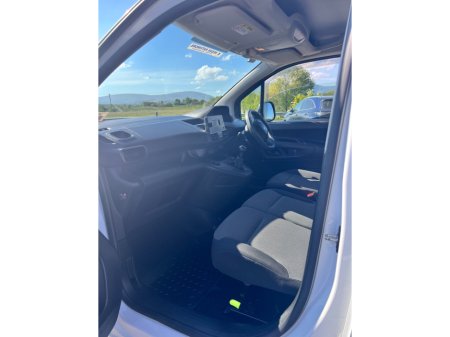 2021 Peugeot Partner  €16,950