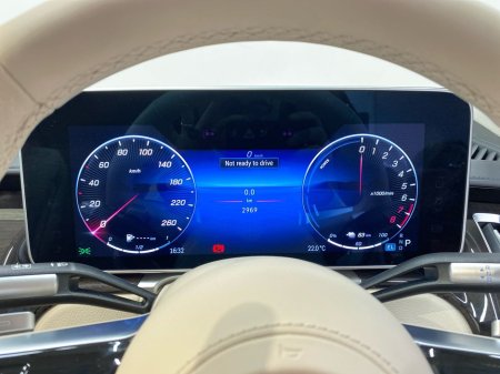 2025 Mercedes-Benz S Class S 580 e AMG Line | Long Wheel Base, Electric Panoramic Sunroof, Reversing Camera, 360-degree Reversing Camera €144,950 thumbnail