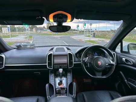 2012 Porsche Cayenne 3.0 V6 5DR 2ST €21,995 thumbnail