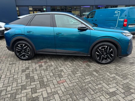 2025 Peugeot 3008  €40,950