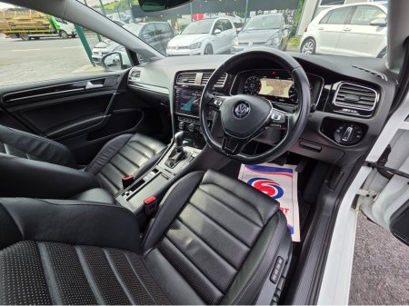 2020 Volkswagen Golf 1.4 FULL LEATHER SEATS ELECTRIC MEMORY SEATS  NAVI VIRTUAL CLOCKS ANDROID AUTO CARPLAY BLIND SPOT REAR TRAFFIC ASSIST ROAD SIGN RECOGNIZING  LANE ASSIST LOW TAX BAND €22,950