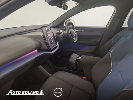 2025 Volvo EX30 Single Motor Extended Range BEV 272hp Plus €41,950