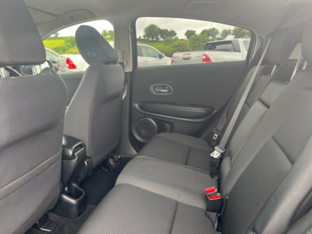 2020 Honda HR-V 1.5 I VTEC ES CVT 5DR AUTO €19,950 thumbnail