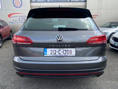 2021 Volkswagen Touareg  €38,170 thumbnail