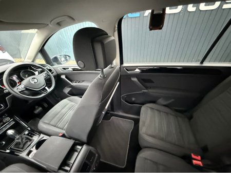 2018 Volkswagen Touran HIGHLINE - 2.0L DIESEL - 7 SEATS - AUTO - 12M WARRANTY - CAR: 1621 thumbnail