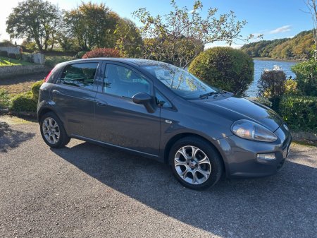 2017 Fiat Punto LOUNGE 1.2 5dr ** LOW KMS ** €8,950