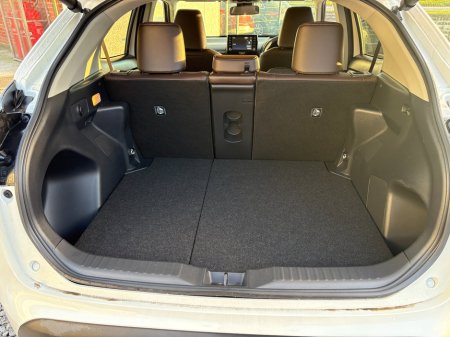 2022 Toyota Yaris Cross  €26,950 thumbnail