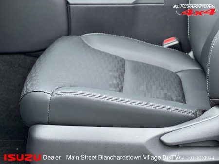 2024 Toyota Landcruiser 242 BUSHIDO 7 SEATER €790 TAX €134,900 thumbnail