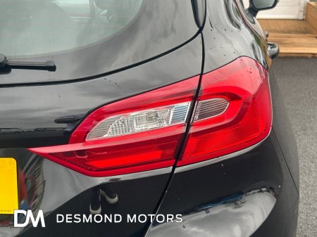 2018 Ford Fiesta ZETEC €11,899 thumbnail