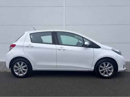 2014 Toyota Yaris 1.0 AURA 4DR €8,995 thumbnail